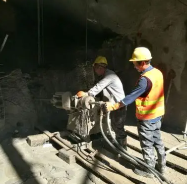 东阿水下抗分散灌浆料特点 水下不分散注浆料介绍